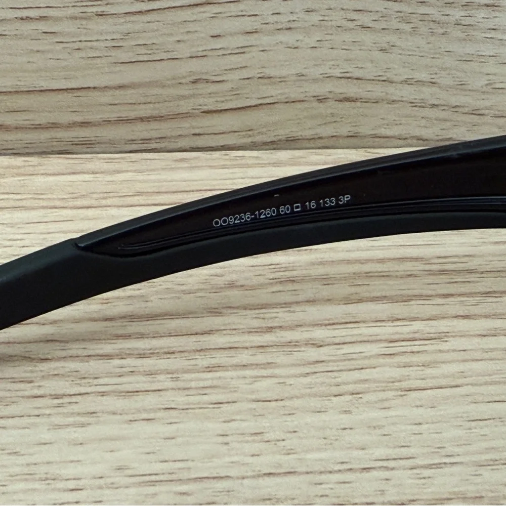 Oakley Valve polarized sunglasses